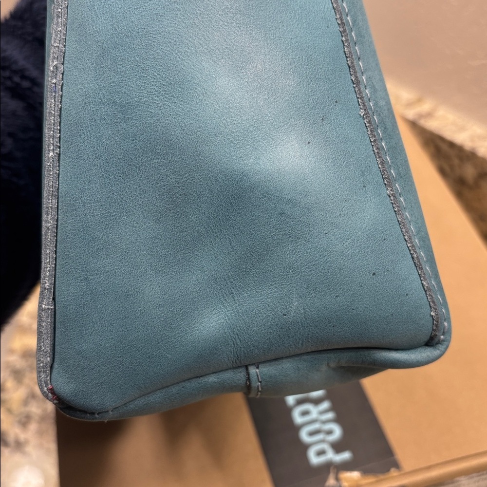 New Aqua Triangle bag by Portland Leather, NWT - Picture 15 of 16